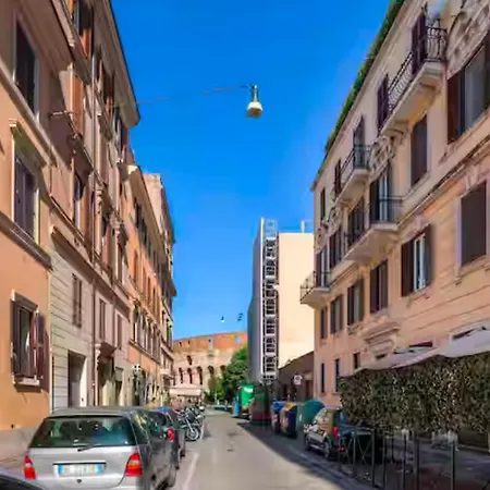 Colosseo House Apartmán *