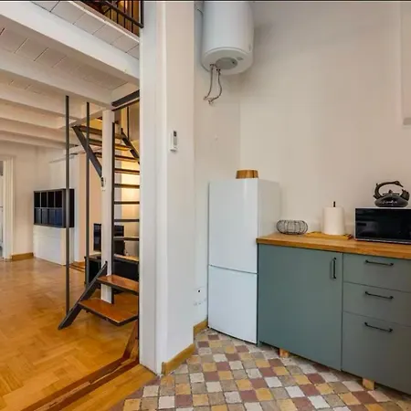 Colosseo House *