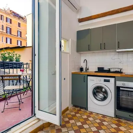 Apartment Colosseo House